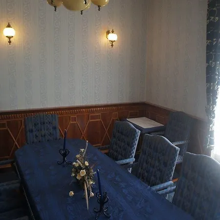 Lafayette אולומוץ