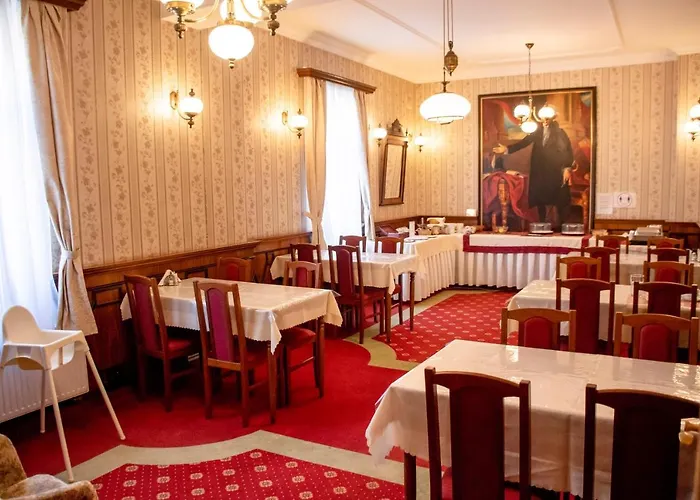 Lafayette 3*